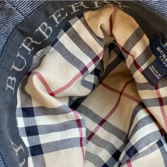 Vintage Burberry Denim Bucket Hat W/Striped Canvas Trim Around the Crown - Picture 3 of 3